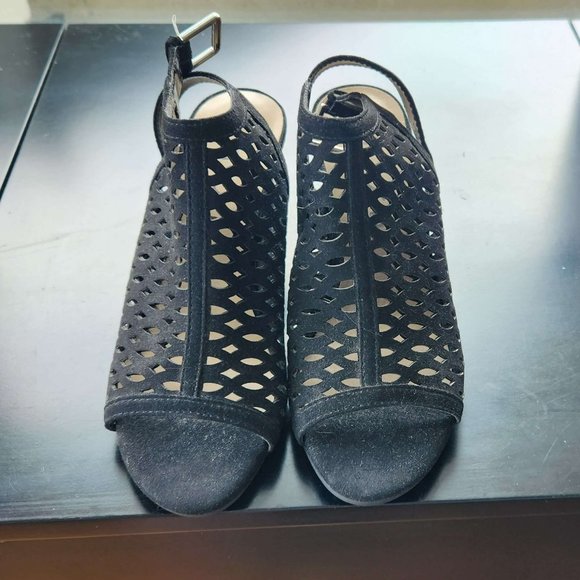 Women's Suede-like Strappy Heels - BRAND NEW - Picture 2 of 2